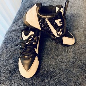 🏈 White/Black Nike Alpha Strike Cleets 👟